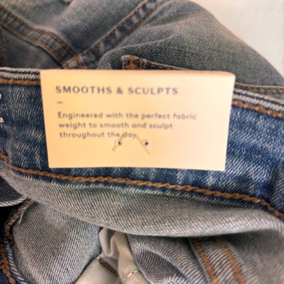 Universal Thread Women's 18R Mid-Rise Skinny Jeans Medium Wash Distressed Denim - Picture 5 of 12